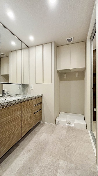 ザ・パークハウス西新宿タワー60_サニタリースペースの写真