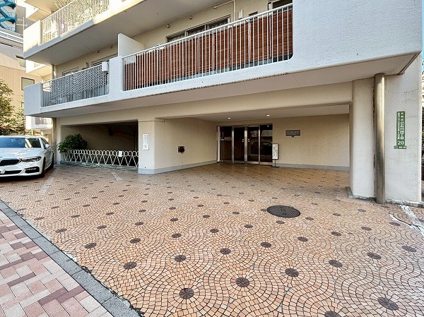 小石川ハウス アプローチ