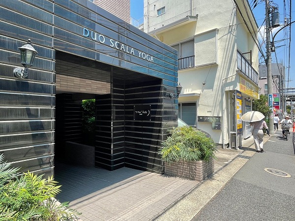 デュオ・スカーラ用賀　アプローチ