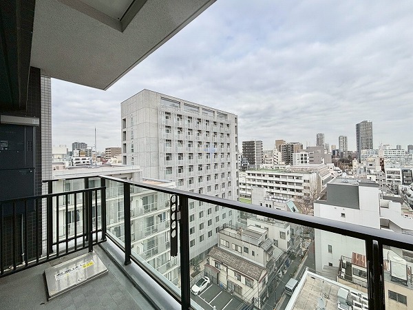 セントラルレジデンス御茶ノ水ヒルトップ_北向きのバルコニーの写真