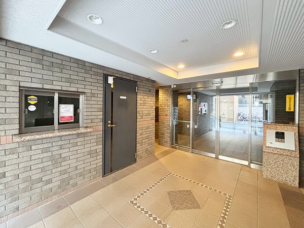 レジェンド池袋 エントランス