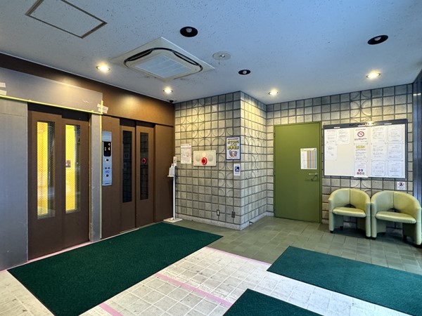 三田ナショナルコート エントランス