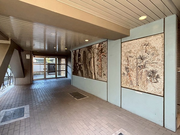 アールクレエ本郷　アプローチ