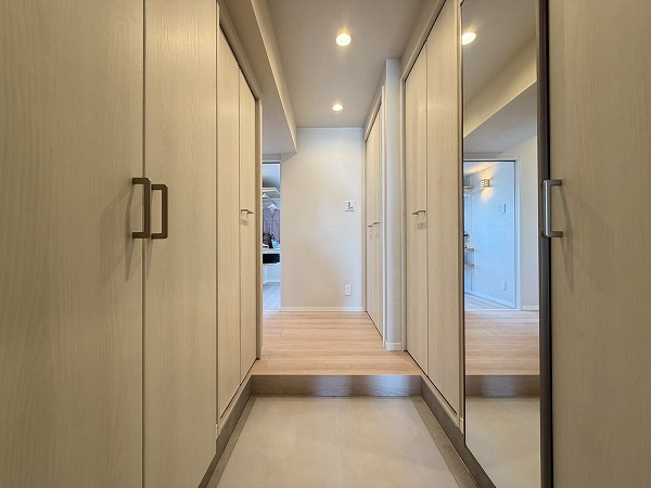 イニシアイオ目黒学芸大学_玄関の写真