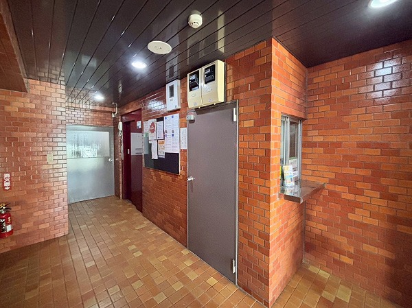 ライオンズマンション六義園　エントランス