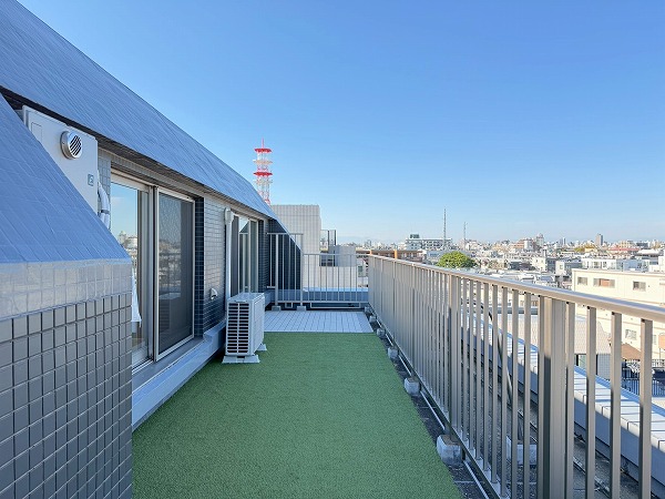 イニシアイオ目黒学芸大学_バルコニーの写真