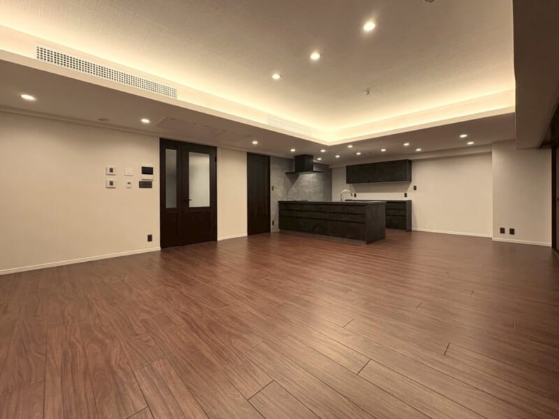 アークタワーズウエスト