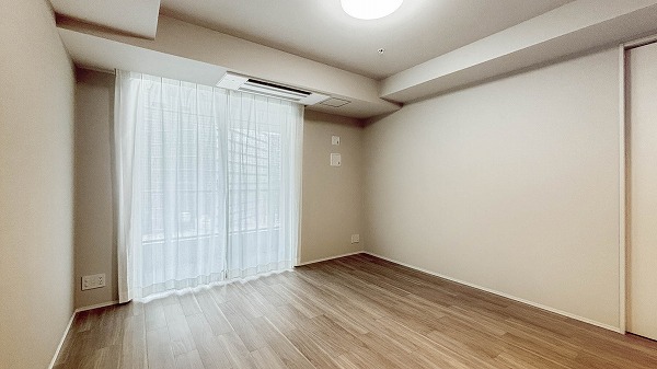 ザ・パークハウス西新宿タワー60_明るい部屋の写真