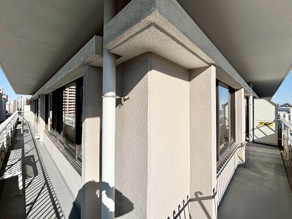 グリーンヒル小石川_広々としたバルコニーの写真