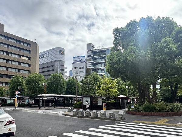 大森駅前のバスターミナル
