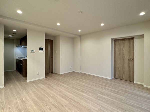 アビテ白金台_広いメインルームの写真