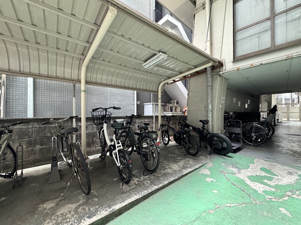 エスポワール麻布 駐輪場