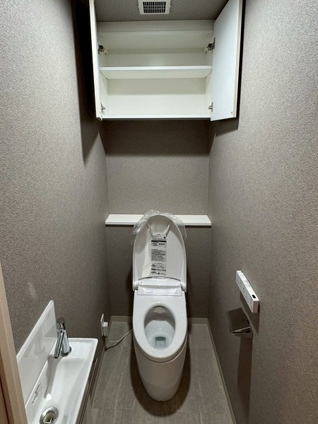 オープンレジデンシア六本木美術館前_清潔感のあるトイレの写真