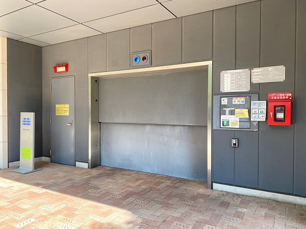 プリズムタワー　駐車場