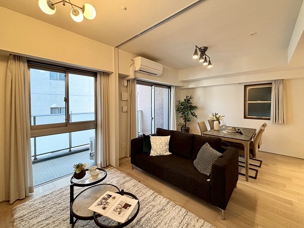 プレミスト神楽坂_お洒落なリビングダイニングキッチンの写真