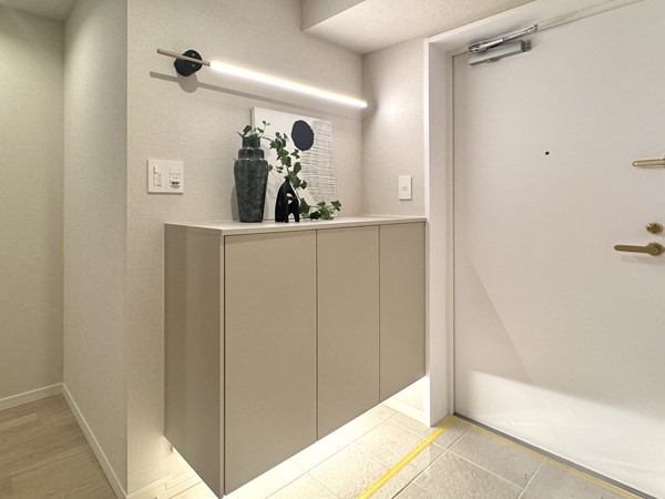 三田シティハウス_玄関収納の写真