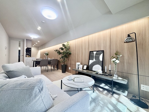 サンビューハイツ渋谷_リノベ済みの1SLDKのお部屋の写真