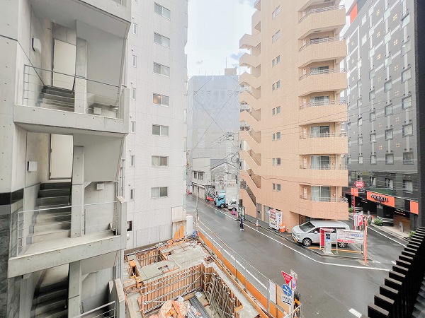 ベルドゥムール東京八丁堀_バルコニーからの眺望の写真