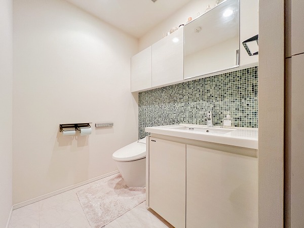 ベルドゥムール東京八丁堀_お洒落なトイレの写真