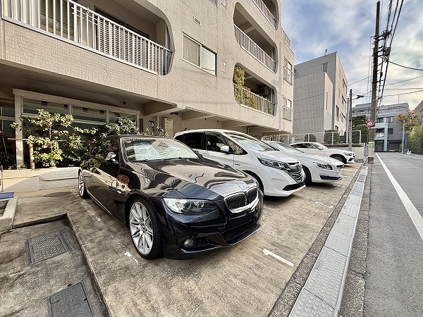 千駄ヶ谷第1スカイハイツ　車両置き場