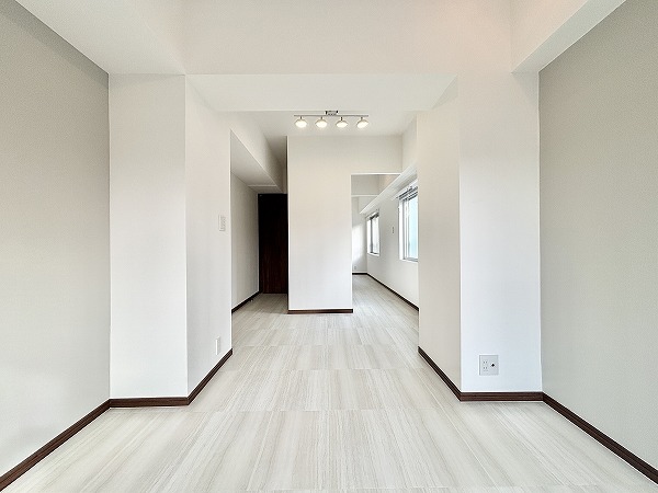 千駄ヶ谷第1スカイハイツ_広々とした洋室の写真