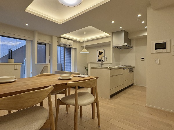 菱和パレス島津山_広々としたリビングダイニングキッチンの写真