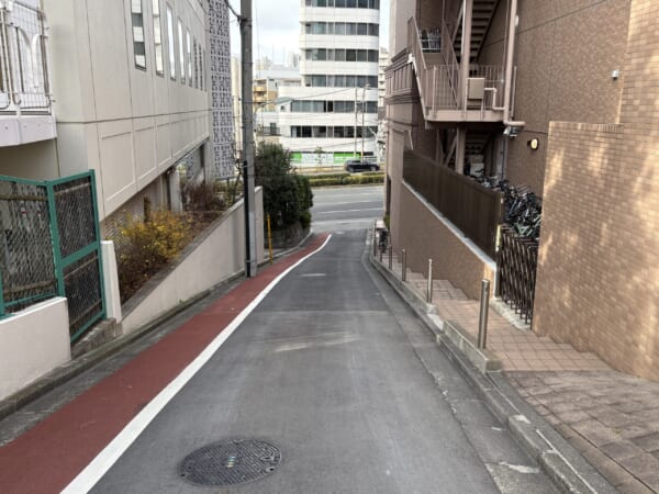 『菱和パレス島津山』前　路地