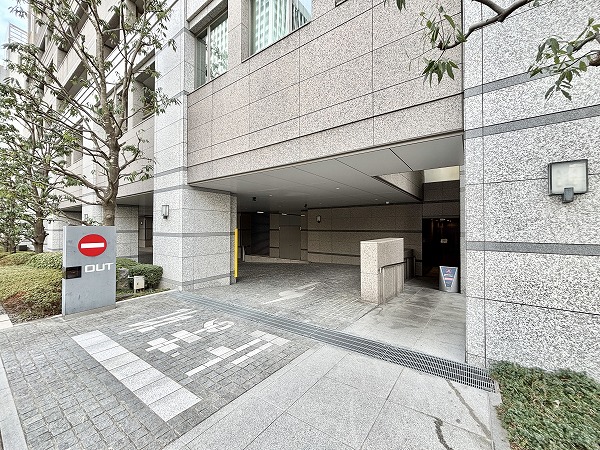 ザ・レジデンス三田　駐車場