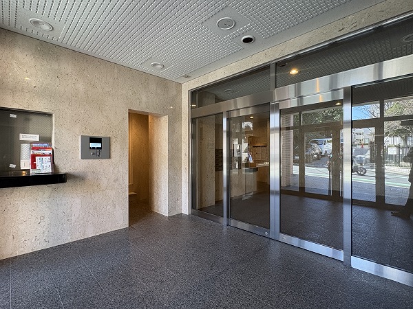 ファミールヒルズ目黒東山　エントランス