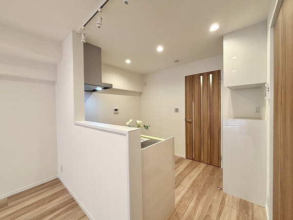 マンション小石川_リノベーション済みのキッチンの写真