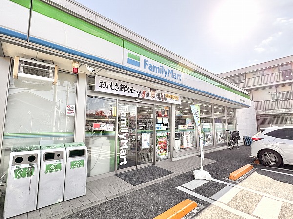 ファミリーマート 世田谷松葉通り店