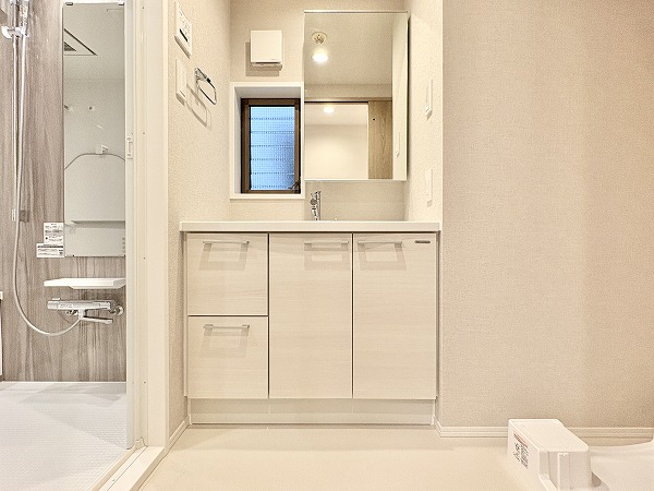 ハウス梅ヶ丘_清潔感のあるパウダールームの写真