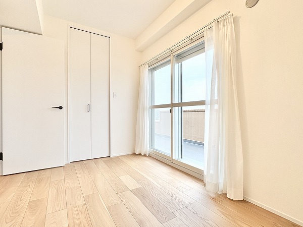 セントラル経堂_広々とした洋室の写真