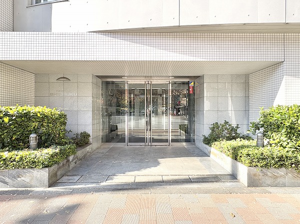 ラコント新宿セントラルパークアパートメント_アプローチの写真