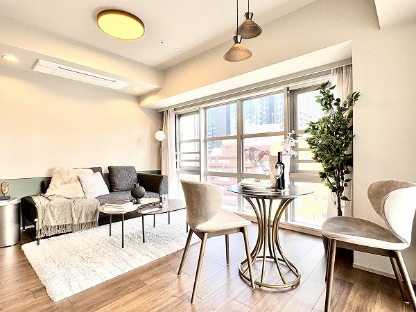 ラコント新宿セントラルパークアパートメント_日当たり良好なお部屋の写真