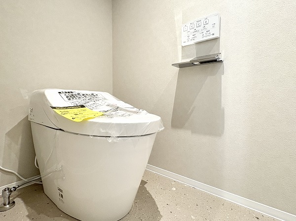 代々木ロイヤルマンション_シンプルなトイレの写真