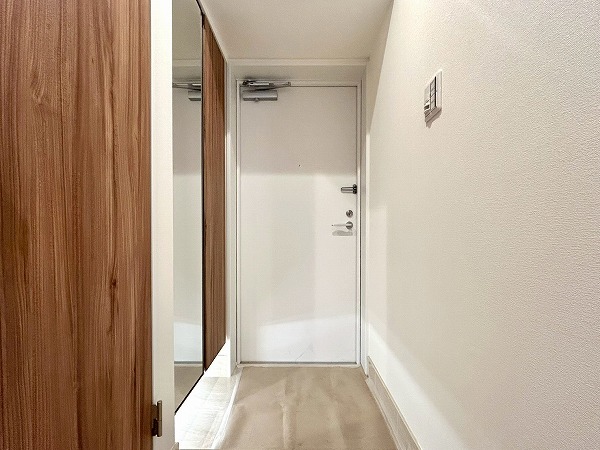 ヴィーナ・パルテール_明るい玄関の写真