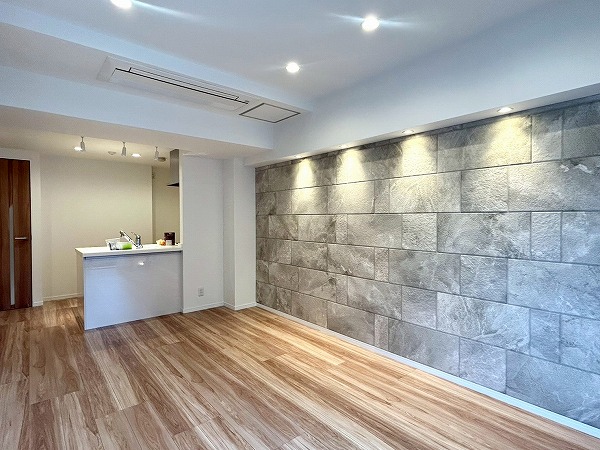 ヴィーナ・パルテール_明るいリビングダイニングキッチンの写真