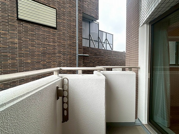 ヴィーナ・パルテール_明るいバルコニーの写真