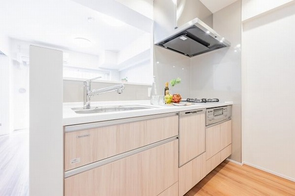 ライオンズマンション世田谷若林_システムキッチンの写真