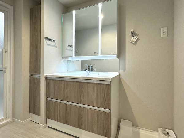 アビテ白金台_洗面化粧台の写真