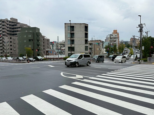 山手通りと淡島通りが交差する