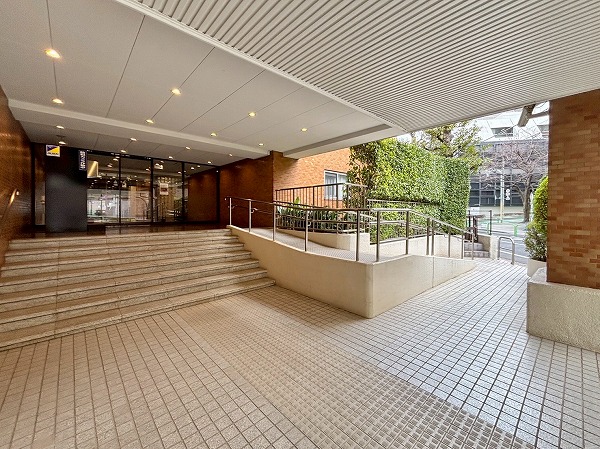 コープ野村一番町　アプローチ