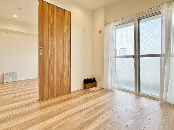 グレイスコート池尻大橋_明るい洋室の写真