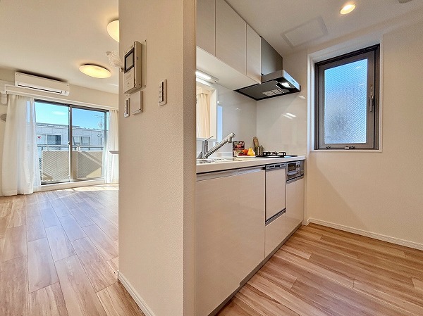 レジェンド池袋_リビングダイニングキッチンの写真