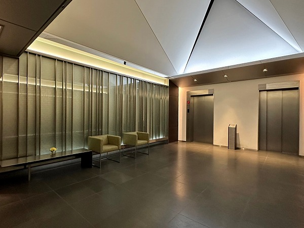 プリズムタワー　エレベーターホール