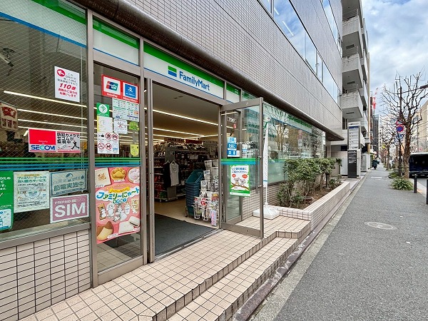 ファミリーマート 一番町店