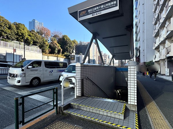 地下鉄連絡通路入口