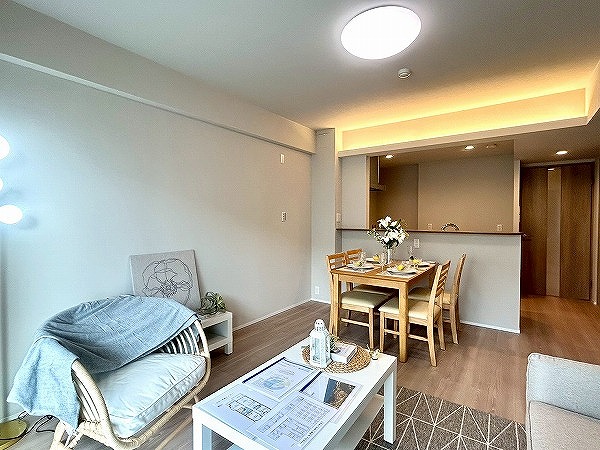 エクレールガーデン南荻窪_ゆとりのあるリビングダイニングキッチンの写真