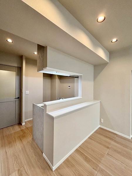 新大塚共同住宅_リノベーション済みのキッチンの写真